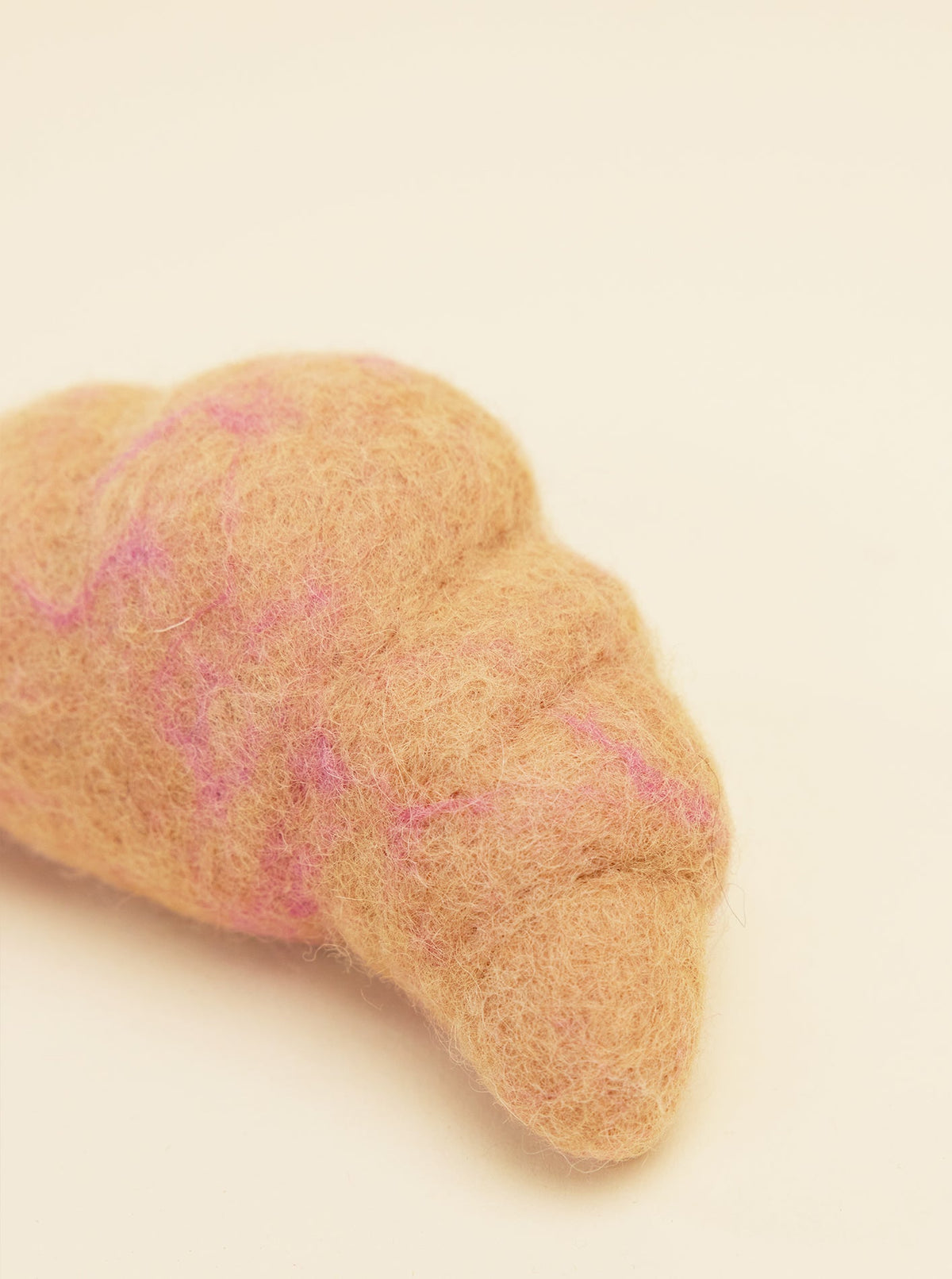 CROISSANT WOOL DOG TOY