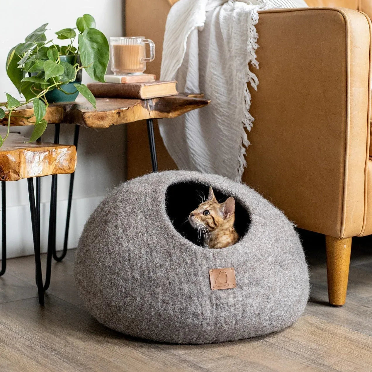 Earth Brown | Round Style Cave 1 - MiniPaw Luxe