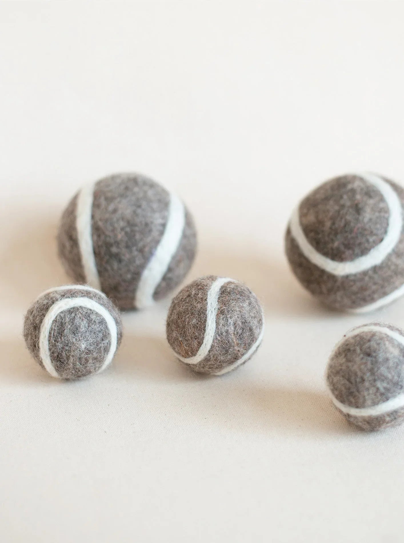 Kitty Tennis Ball 10 - MiniPaw Luxe