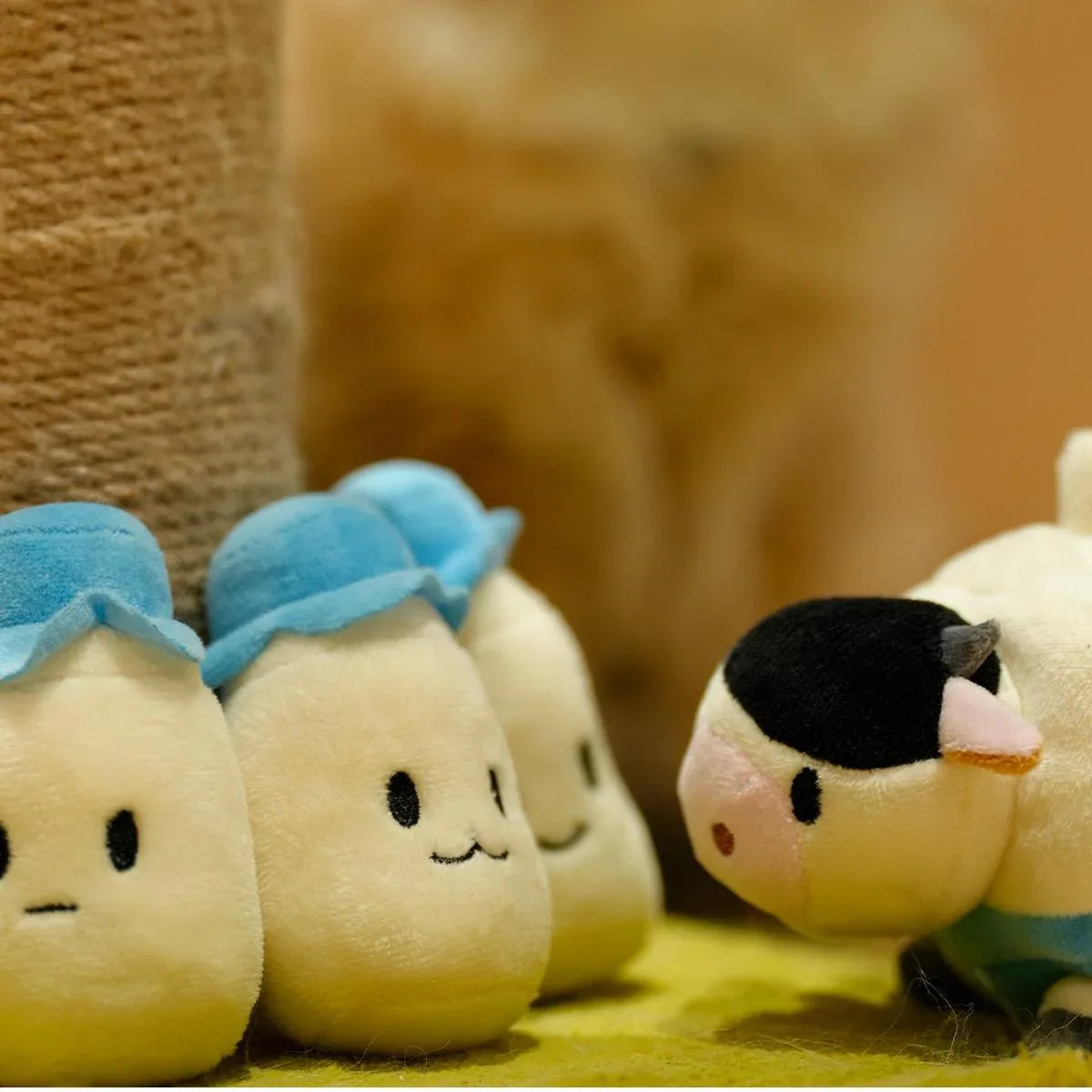 Milou & Lumi Milk Plush Chew Toy – Interactive Crinkle, Squeaker, & Tug Ropes 2 - MiniPaw Luxe