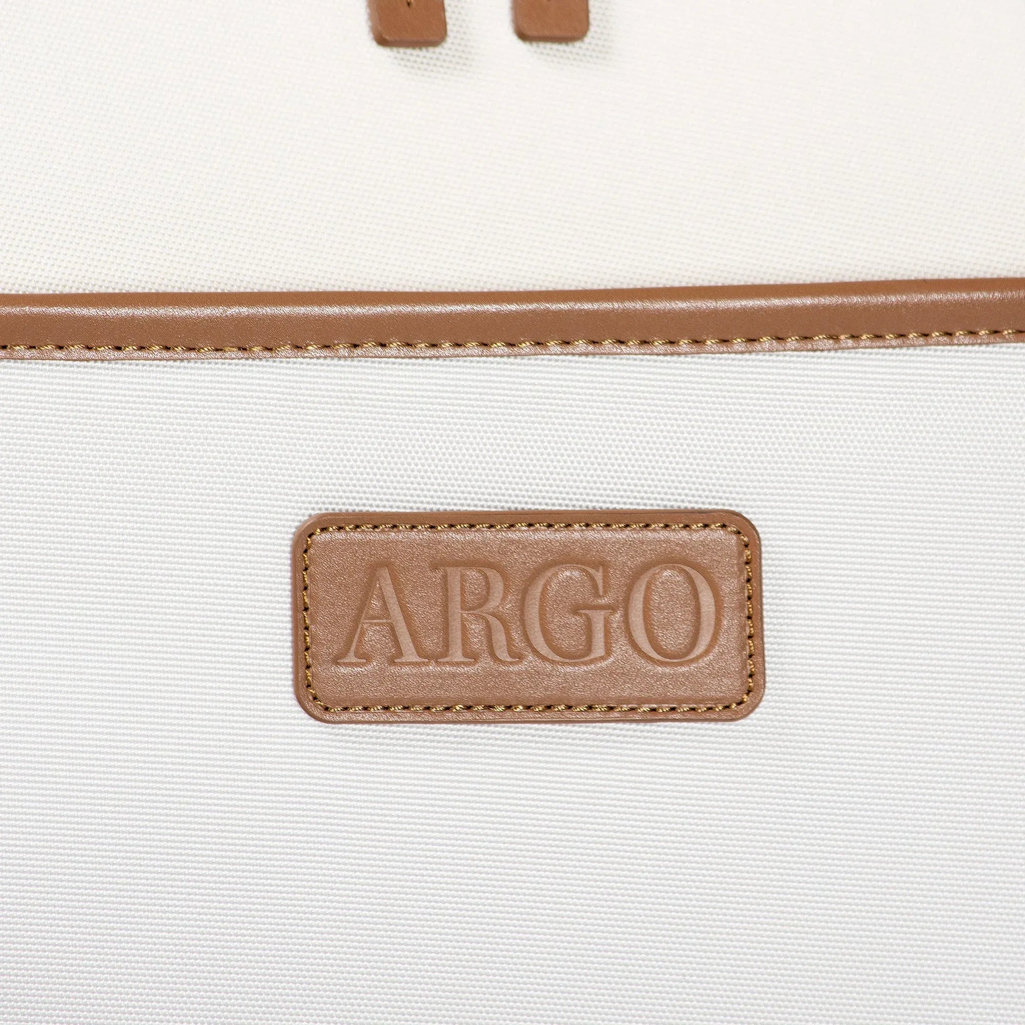 Pawsport To Adventure Pet Carrier 18 - MiniPaw Luxe