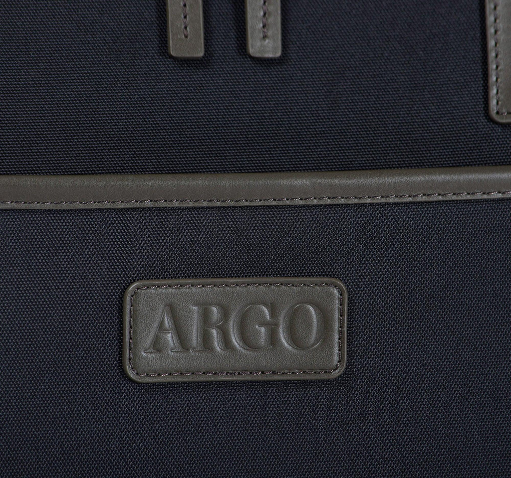 Pawsport To Adventure Pet Carrier 30 - MiniPaw Luxe