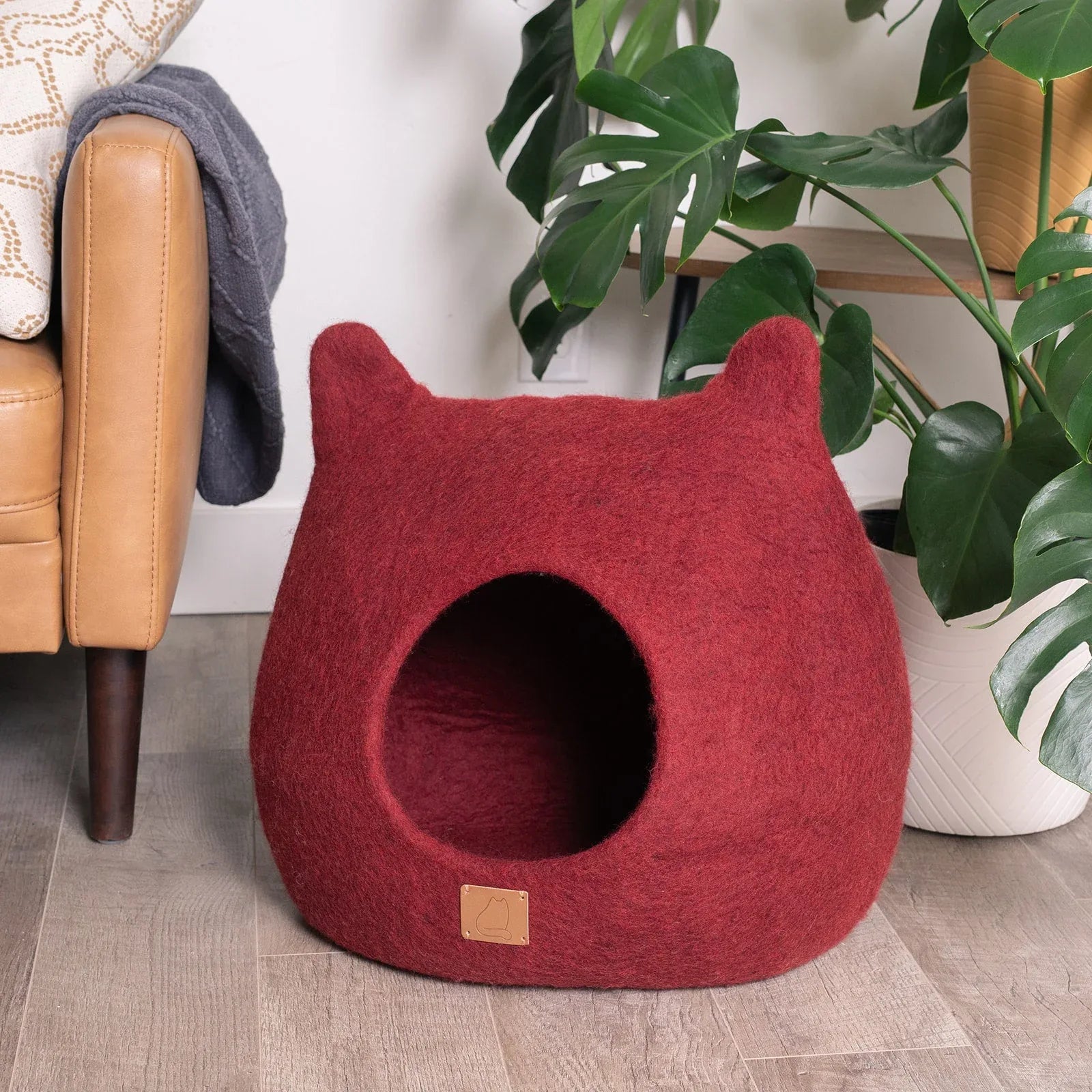 Wine Burgundy | Ear Style Cave 3 - MiniPaw Luxe