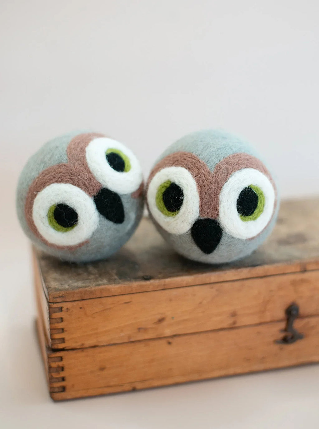Wise Old Owl Beastball 4 - MiniPaw Luxe
